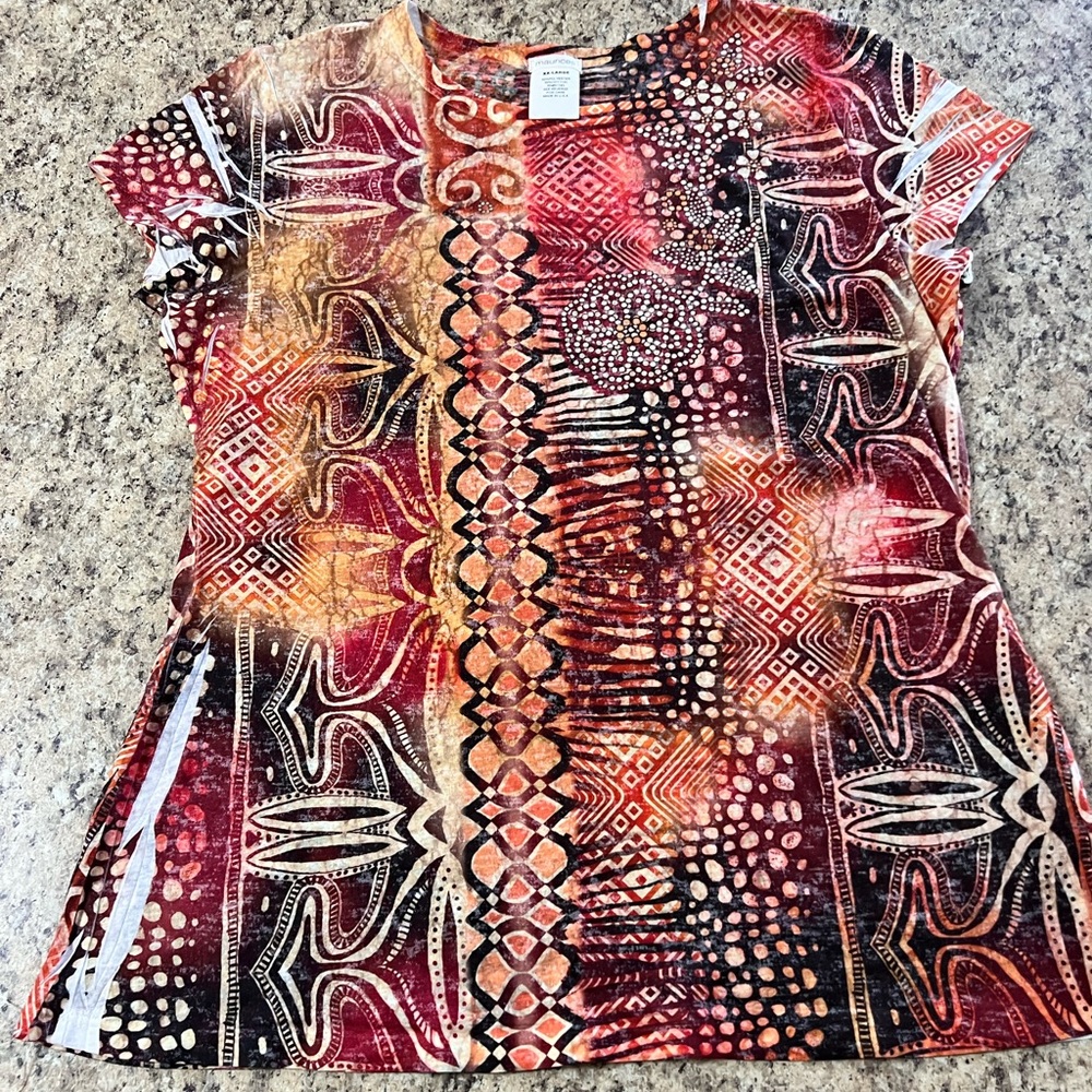 NWOT Maurices Red Orange Printed Short Sleeve burnout Top